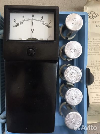 Вольтметр аккумуляторный М2033. ссср. новый