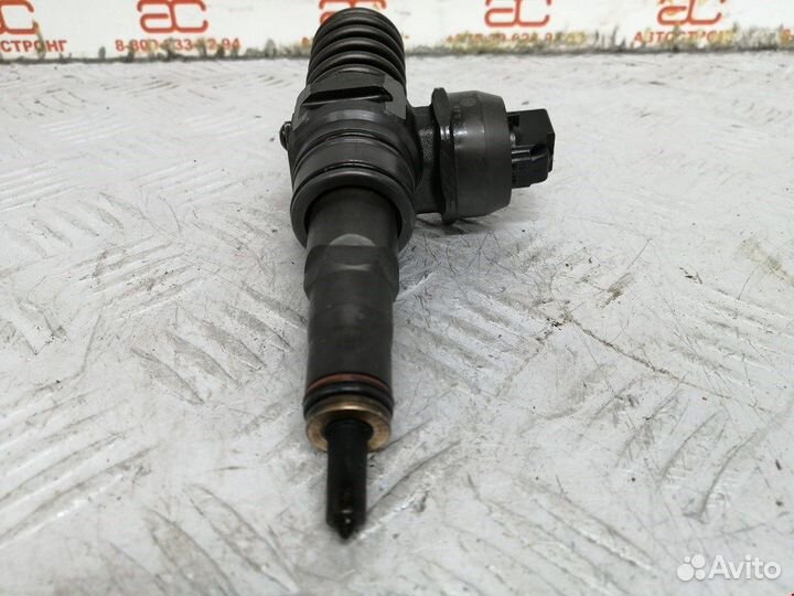 Форсунка дизельная электрическая для Audi A3 8P