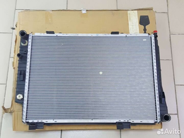 Радиатор системы охлаждения MB W202