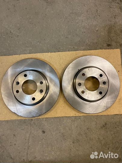 Комплект дисковых тормозных колодок