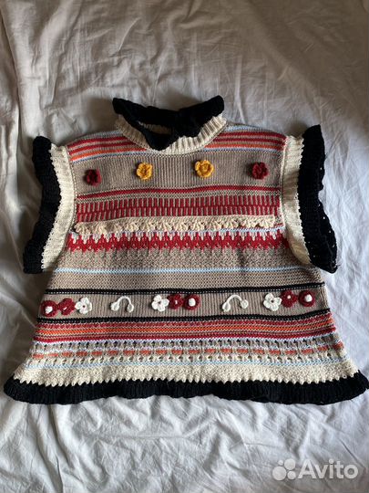 Жилетка женская вязаная