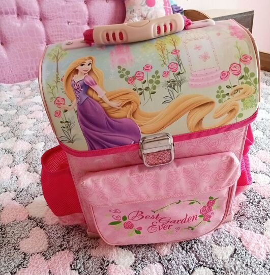 Школьный рюкзак