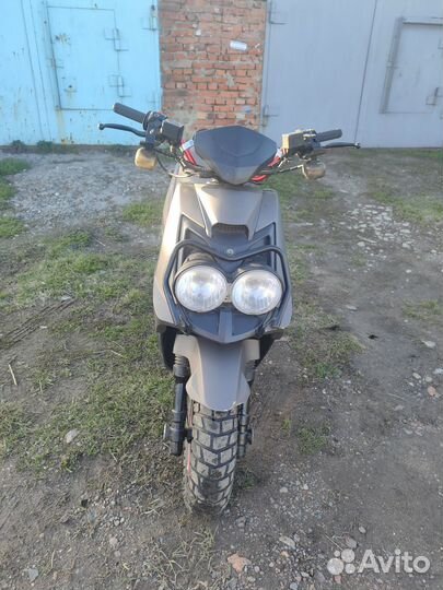 Скутер Ирбис 150