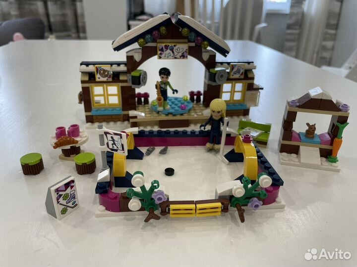 Lego Friends 41322 Каток на горнолыжном курорте