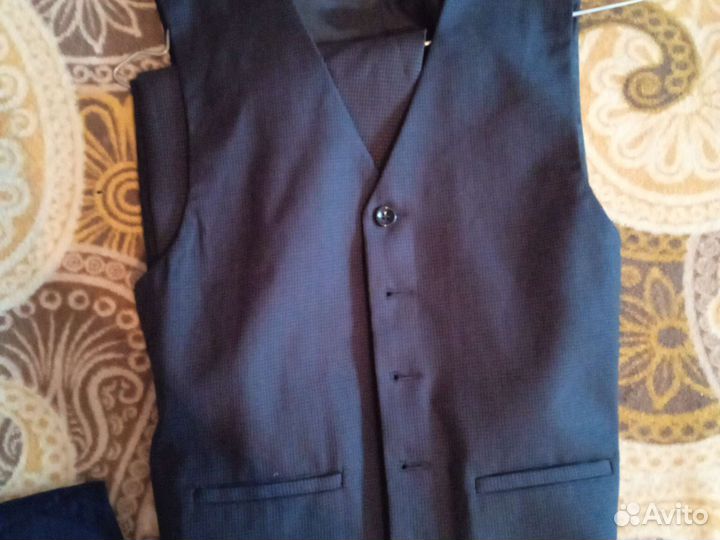 Школьный костюм тройка