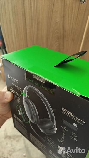 Новые, запечатанные Razer Barracuda X