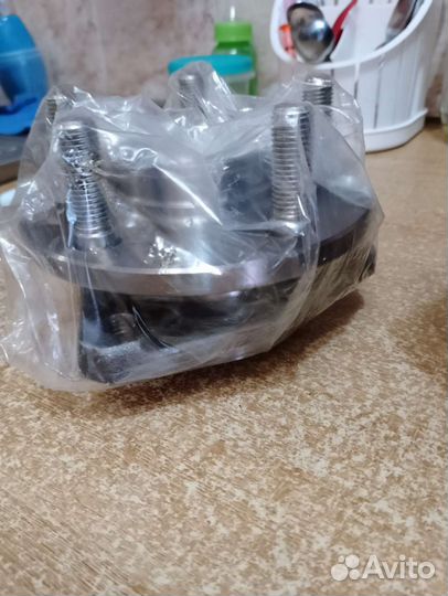 Ступица колеса передняя chrysler cirrus