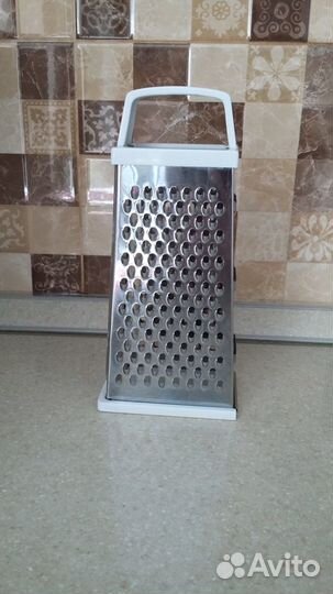 Набор для специй, лимонница, терка, приборы, банки