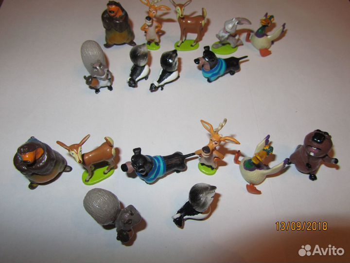 Игрушки из разных серий Ландрин