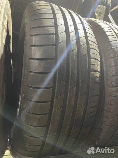 Goodyear EfficientGrip 225/55 R17