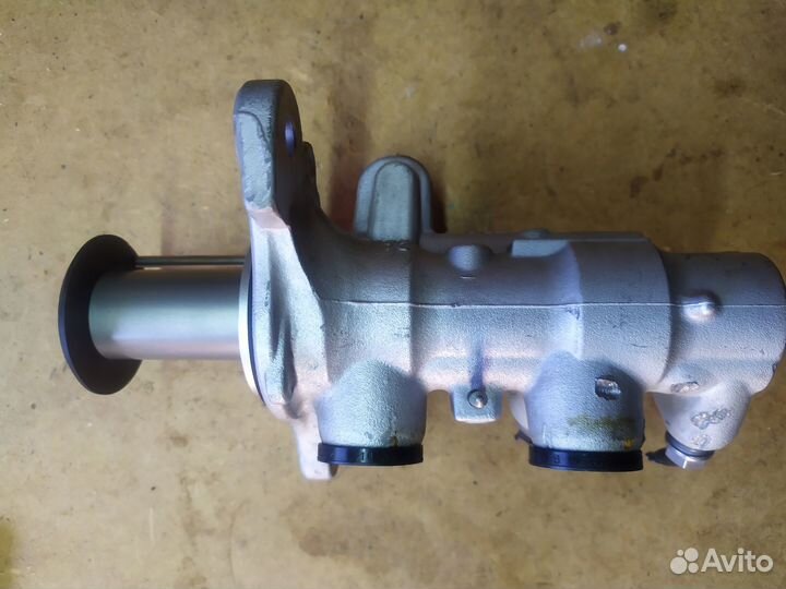 Цилиндр тормозной главный Kodiaq 8V1611021B