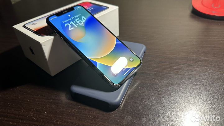 Телефон iPhone x