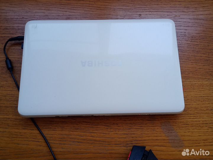 Мощный ноут на I3, 8gb/500gb, HD7600M-2gb