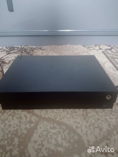Xbox one x 1tb