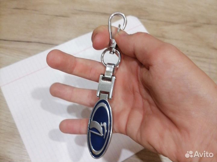 Брелок для ключей LADA