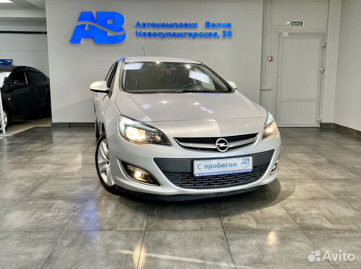 Opel Astra, 2012