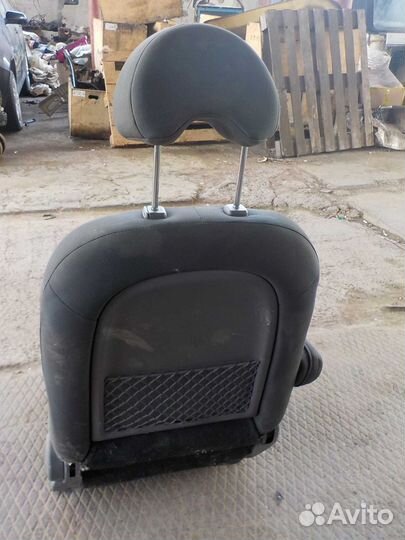 Сидение KIA RIO 2 переднее левое