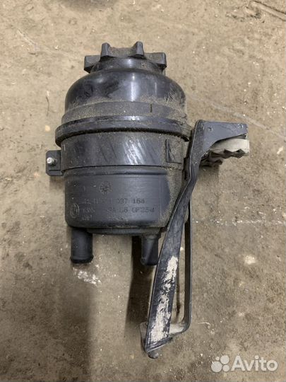 Бачок гидроусилителя BMW 5 Е60 E61 2003-2009