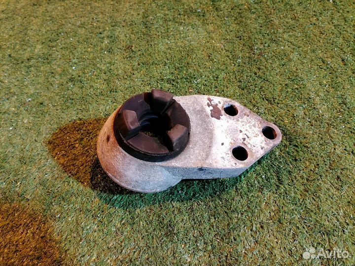 Опора двигателя (подушка двс) задняя EC0139040A Fo