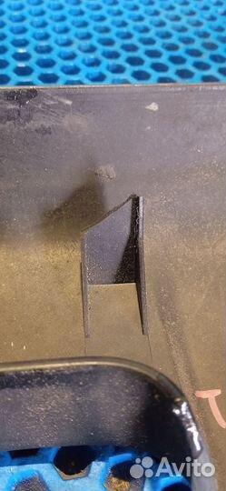 Крышка двигателя декоративная Volkswagen Touareg