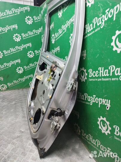Дверь задняя левая Renault Duster внедорожник F4R