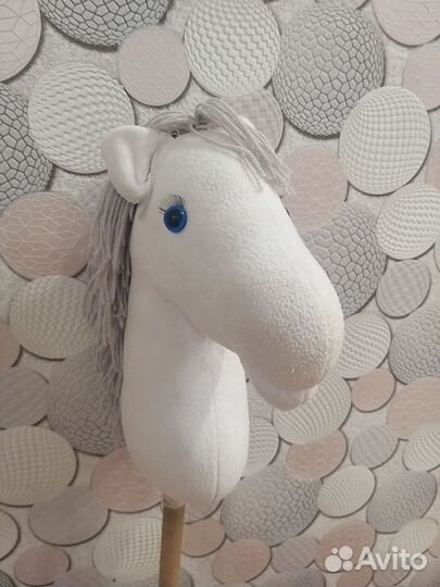 Лошадка на палке хоббихорс