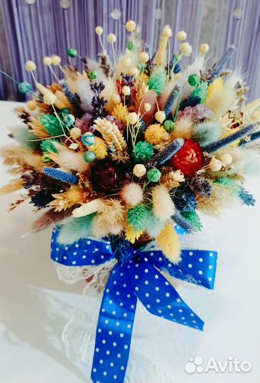 Букет сухоцветов в шляпной коробке