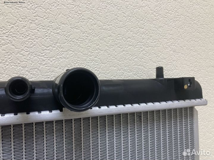 Радиатор охлаждения Мазда Бонго Френди 95- WL