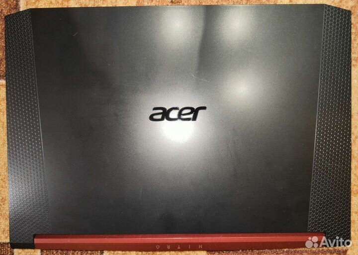 Acer nitro 5 (r5 3550H, GTX 1650, 16/256GB)