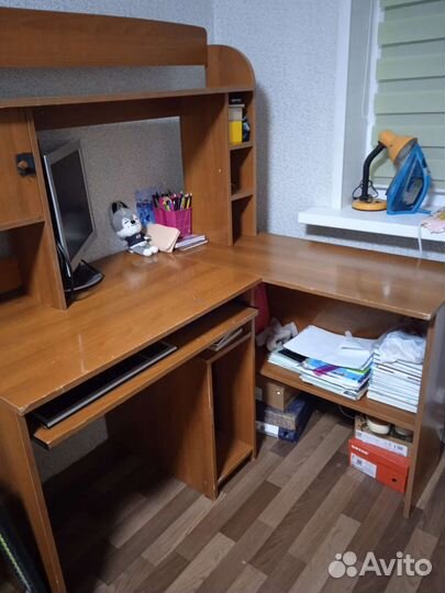 Компьютерный стол