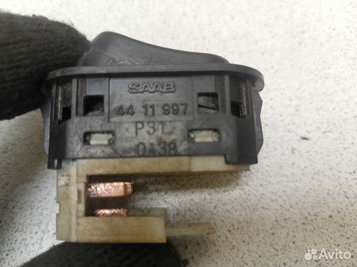 Кнопка Сааб 900 2
