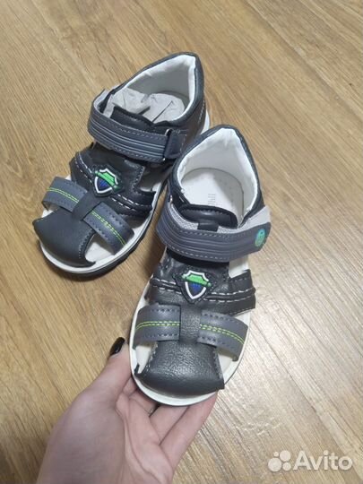 Сандалии детские для мальчиков 28