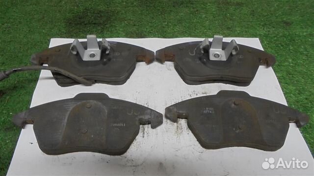 Колодки тормозные передние к-кт VW Passat CC 2008