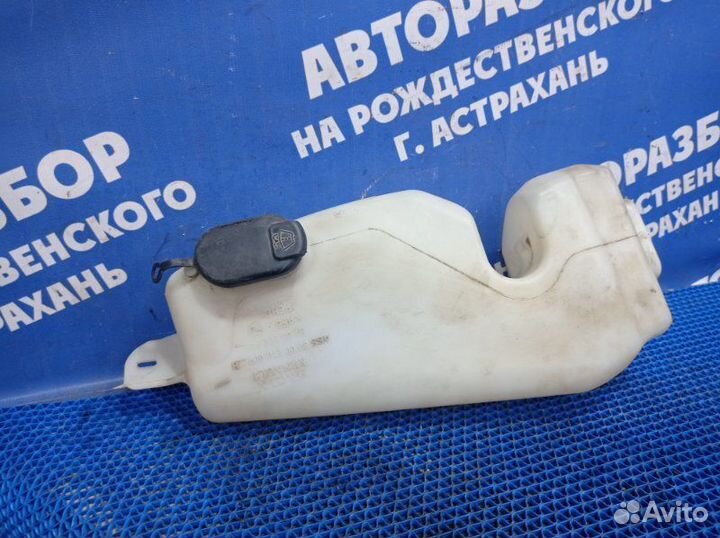 Бачок омывателя Renault Logan седан K7J 2007