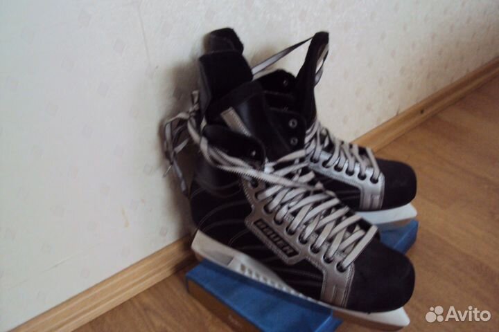 Хоккейные коньки bauer