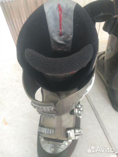 Горнолыжные ботинки.мужские.45 на 43.44