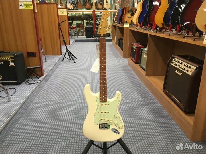 Электрогитара Fender Vintera 60s Stratocaster