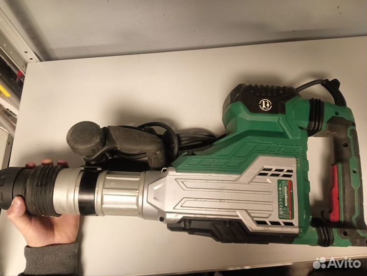 Отбойный молоток DWT