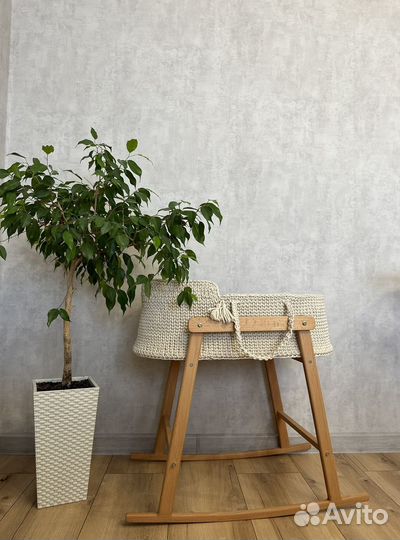 Вязаная люлька