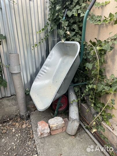 Тачка садовая