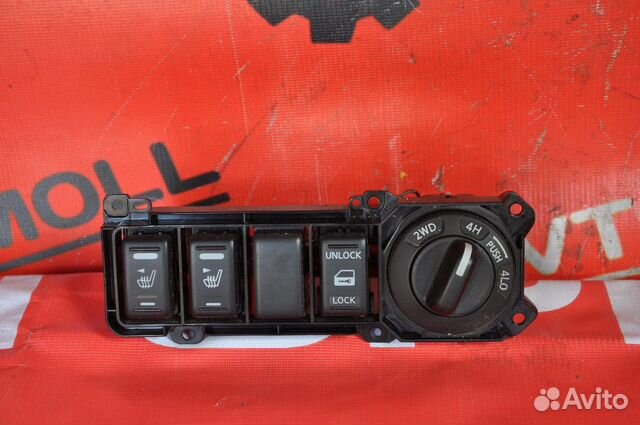 Блок кнопок nissan Navara D40