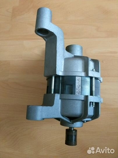 Двигатель 3-х фазный д/стиральной машины Ariston