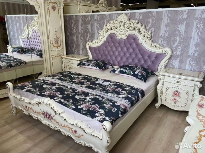 Спальный гарнитур Мирелла