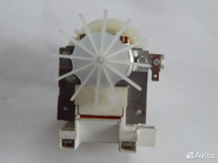 Сливной насос ст.машины Brandt арт. 82070101