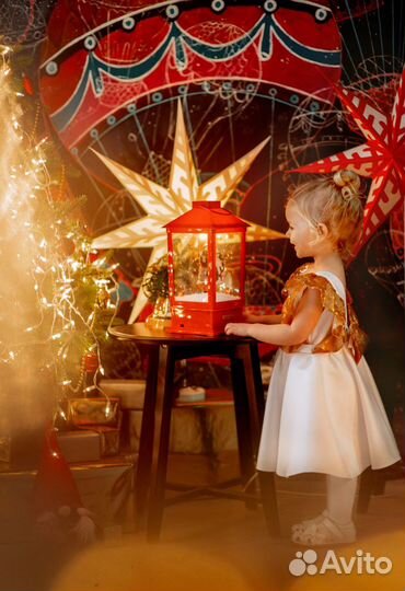 Новое Детское платье Белое с золотом