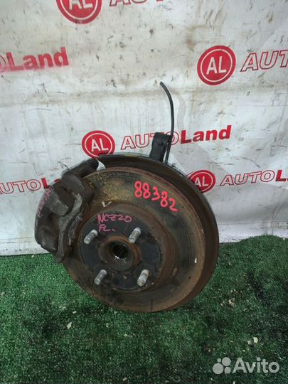 Ступица передняя левая Toyota Raum NCZ20