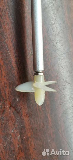 Лодочный игрушечный моторчик