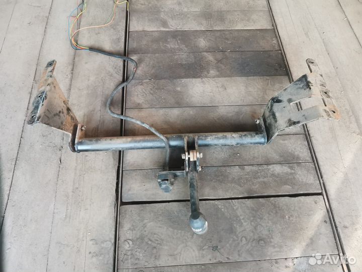 Фаркоп (тсу) для Renault Duster