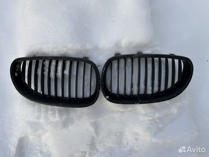 Решетка радиатора BMW 5 E60