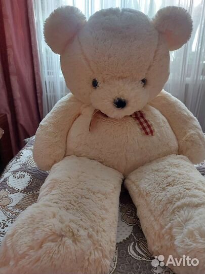 Плюшевый медведь большой